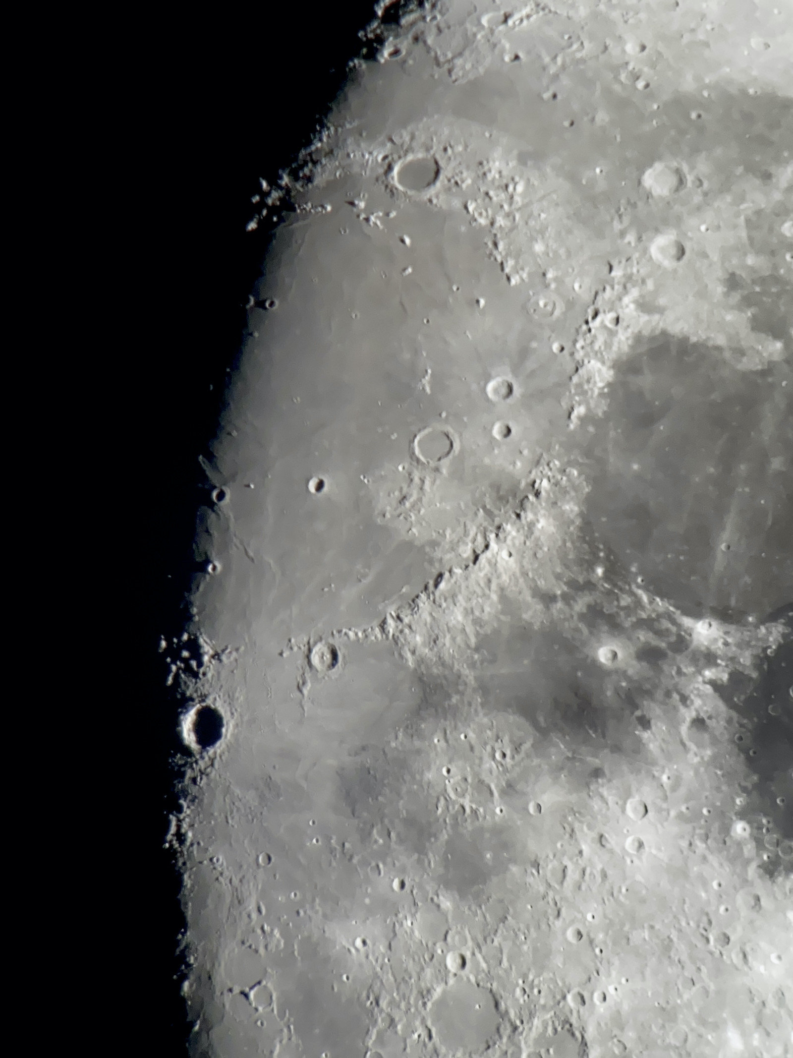 SS_04_Moon Maria Craters Montes.jpeg 